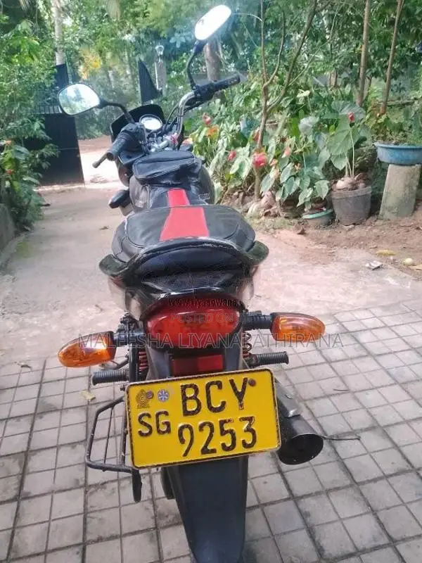 Bajaj Platina 2015 Motorbike (Used)