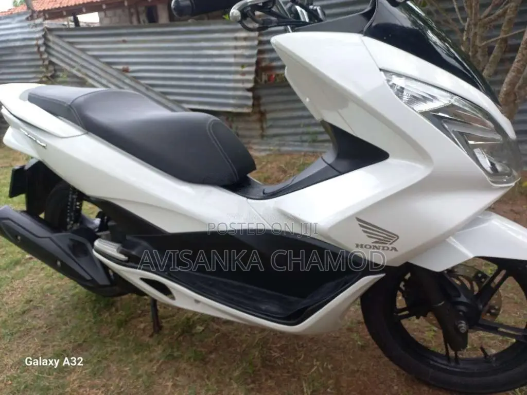 Honda Pcx 2017 Motorbike (Used)