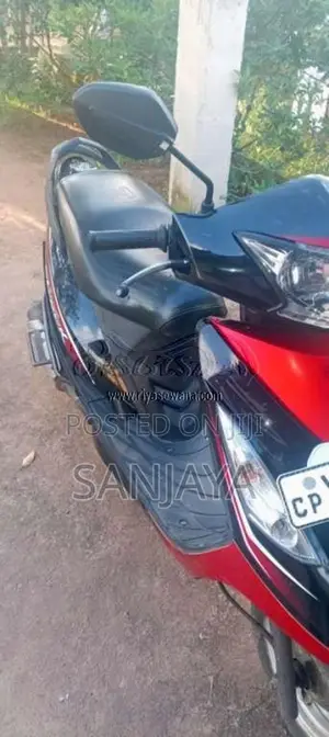 TVS Scooty Streak 2012 Motorbike (Used)