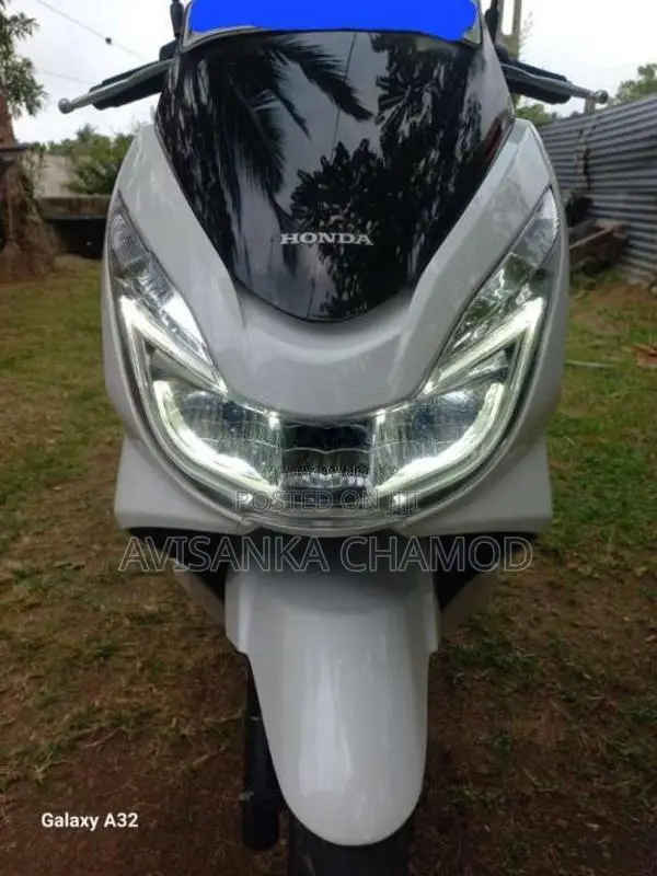 Honda Pcx 2017 Motorbike (Used)