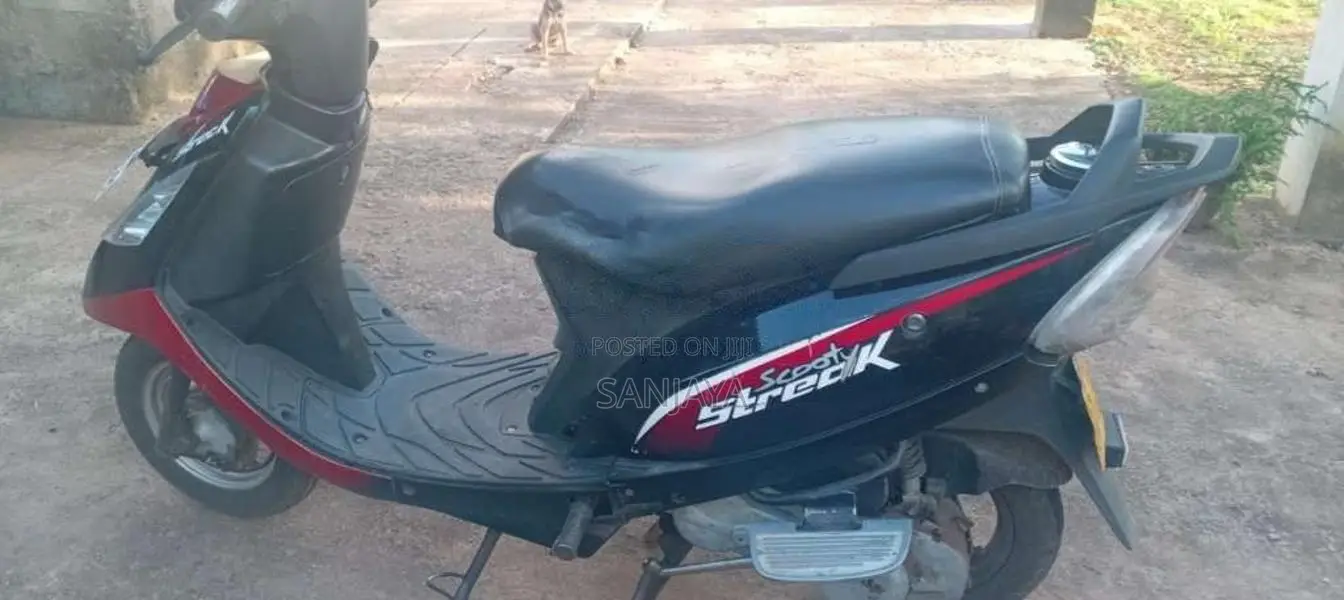TVS Scooty Streak 2012 Motorbike (Used)