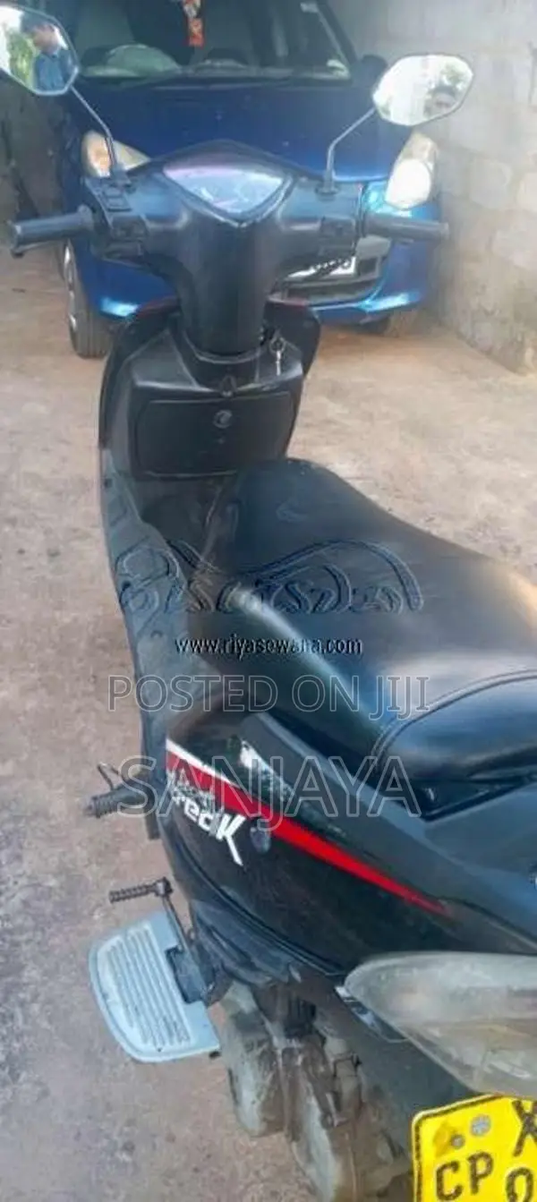 TVS Scooty Streak 2012 Motorbike (Used)