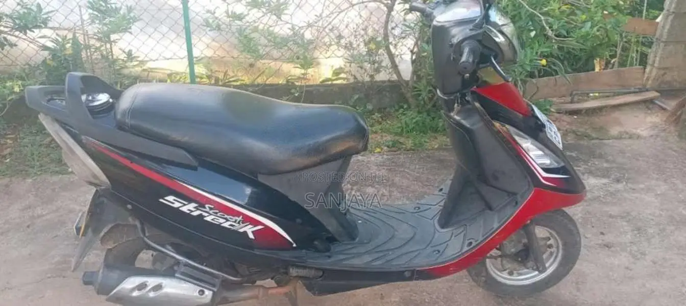 TVS Scooty Streak 2012 Motorbike (Used)