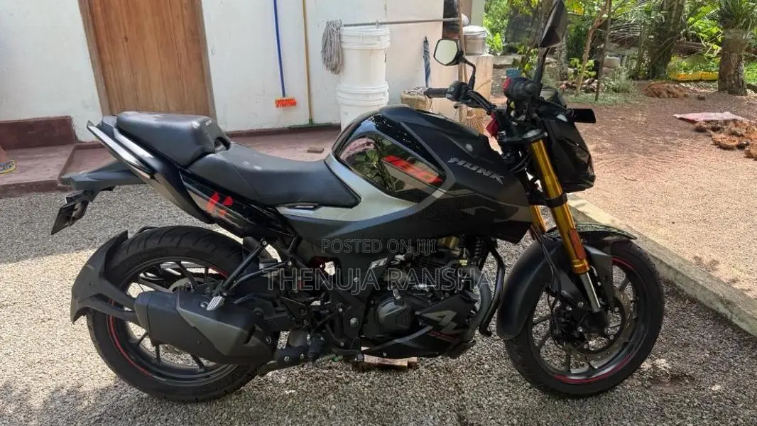 Hero Hunk 1604v 2026 Motorbike (Used)