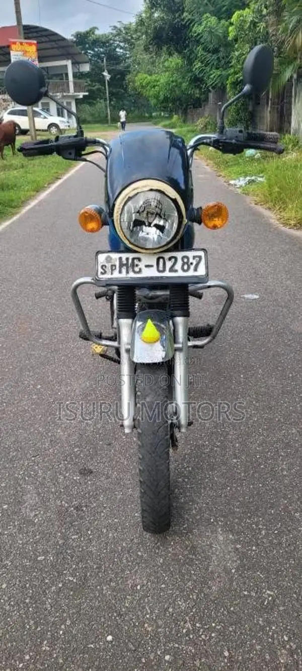 Bajaj Boxer 100 2004 Motorbike (Used)