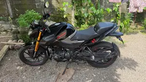 Hero Hunk 1604v 2026 Motorbike (Used)