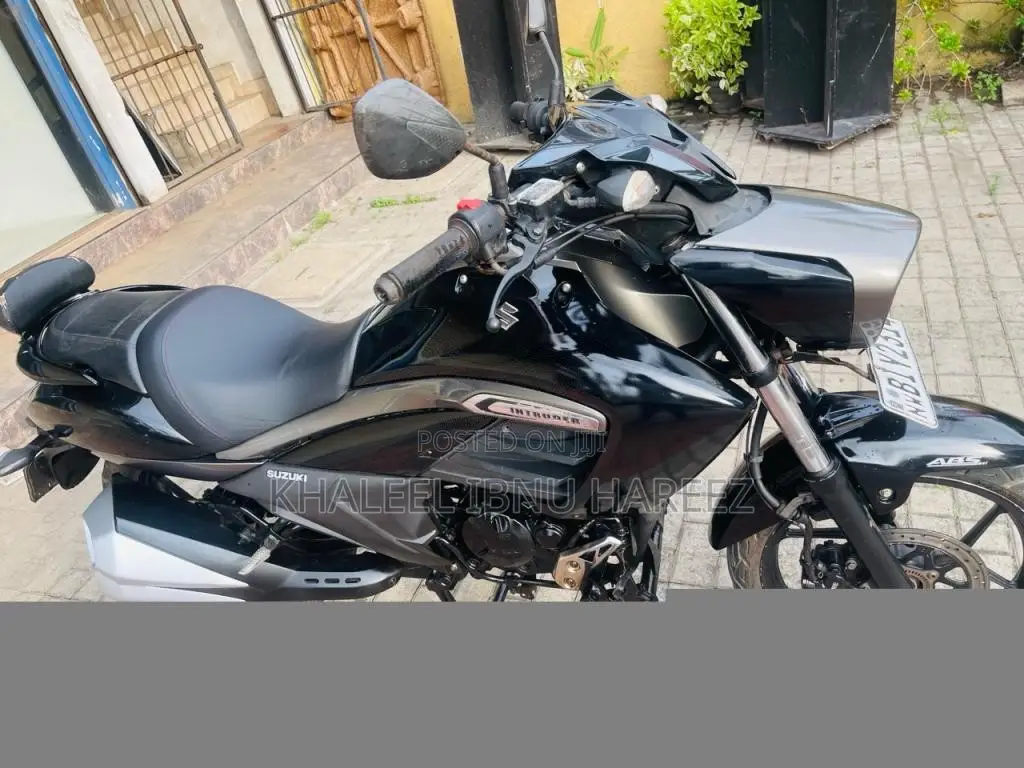Suzuki Intruder 2020 Motorbike (Used)