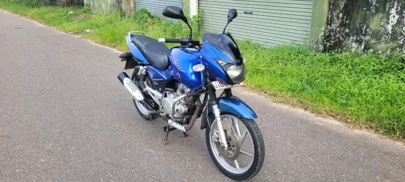 Bajaj Pulsar 150 2010 Motorbike (Used)