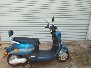 Yadea M6 2025 Motorbike (Used)