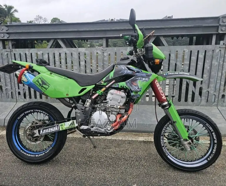 Kawasaki D Tracker 2015 Motorbike (Used)