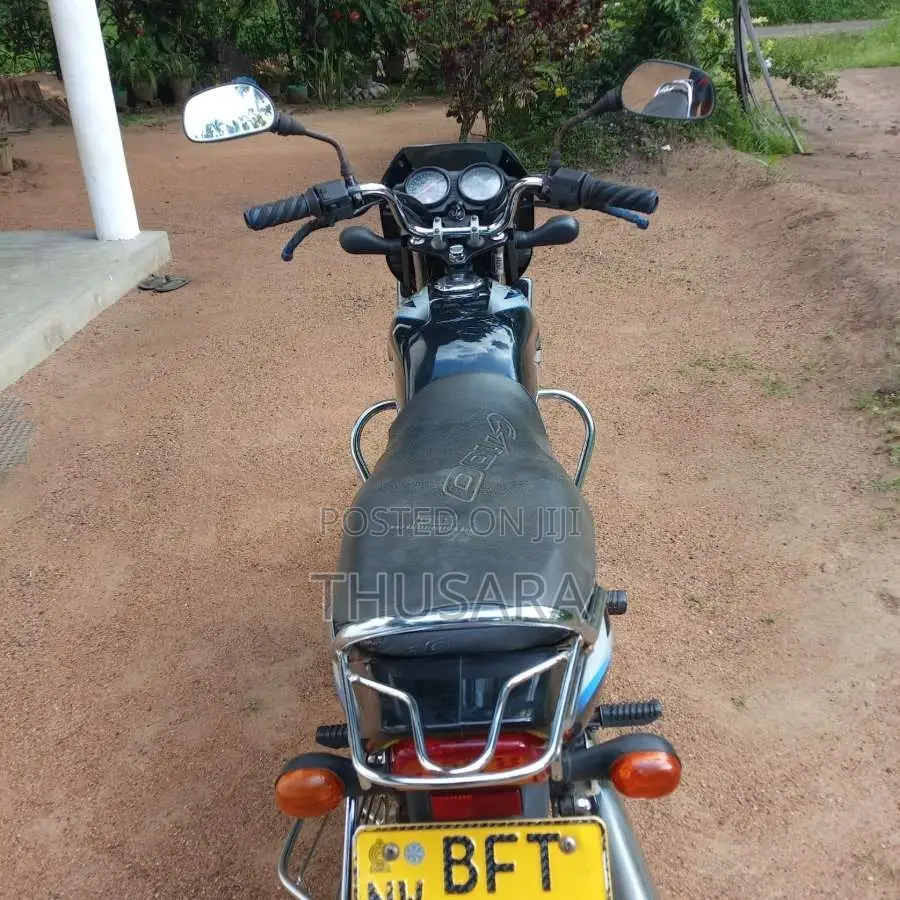 Bajaj CT-100 2017 Motorbike (Used)