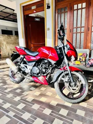 Bajaj Pulsar 200 2009 Motorbike (Used)