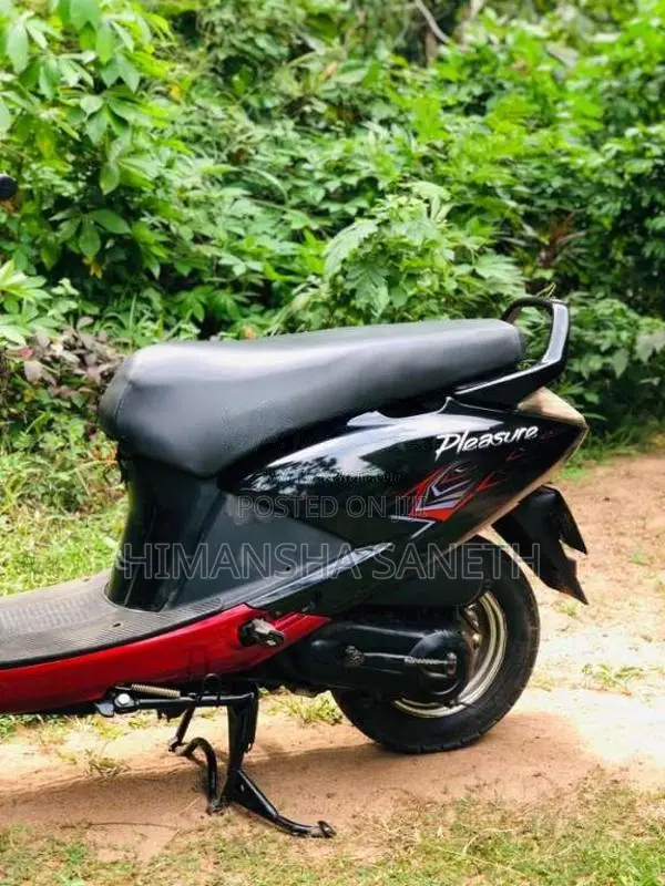Honda Scooter 2008 Motorbike (Used)