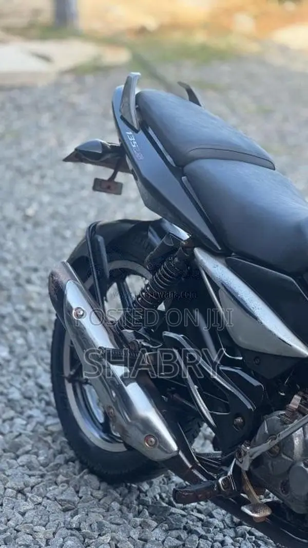 Bajaj Pulsar 2011 Motorbike (Used)