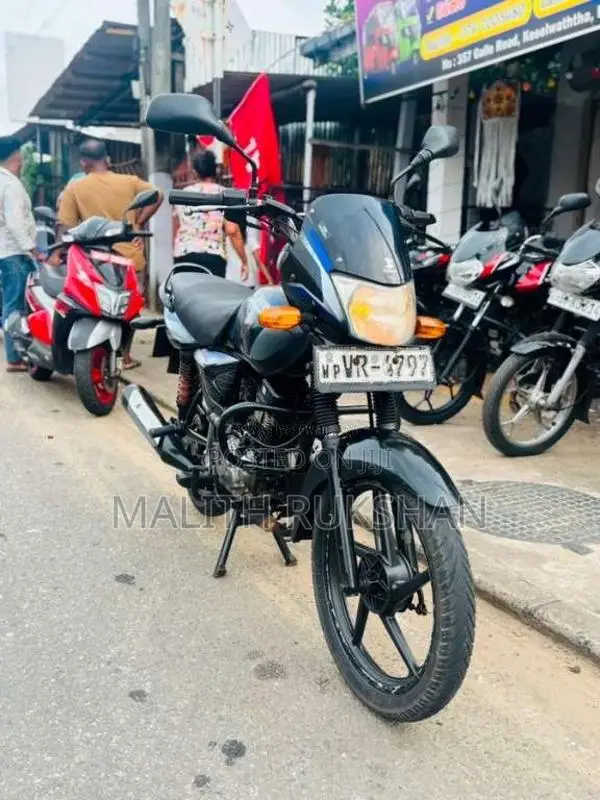 Bajaj Platina 2009 Motorbike (Used)