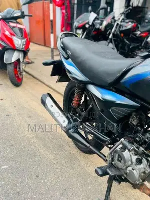 Bajaj Platina 2009 Motorbike (Used)