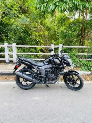 Honda CB Trigger 150cc 2015 Motorbike (Used)