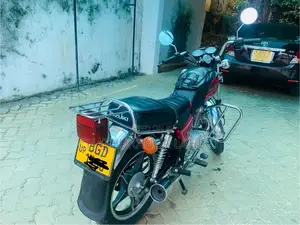 Suzuki GN125H 2017 Motorbike (Used)