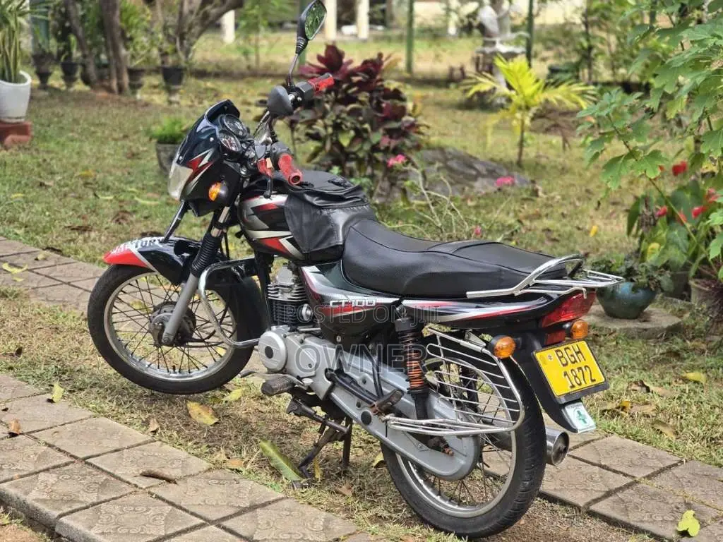 Bajaj CT-100 2017 Motorbike (Used)