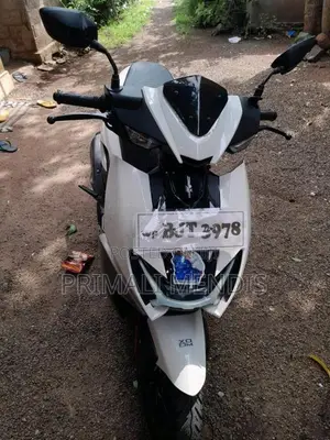 Hero Xoom Xtec 2025 Motorbike (Used)