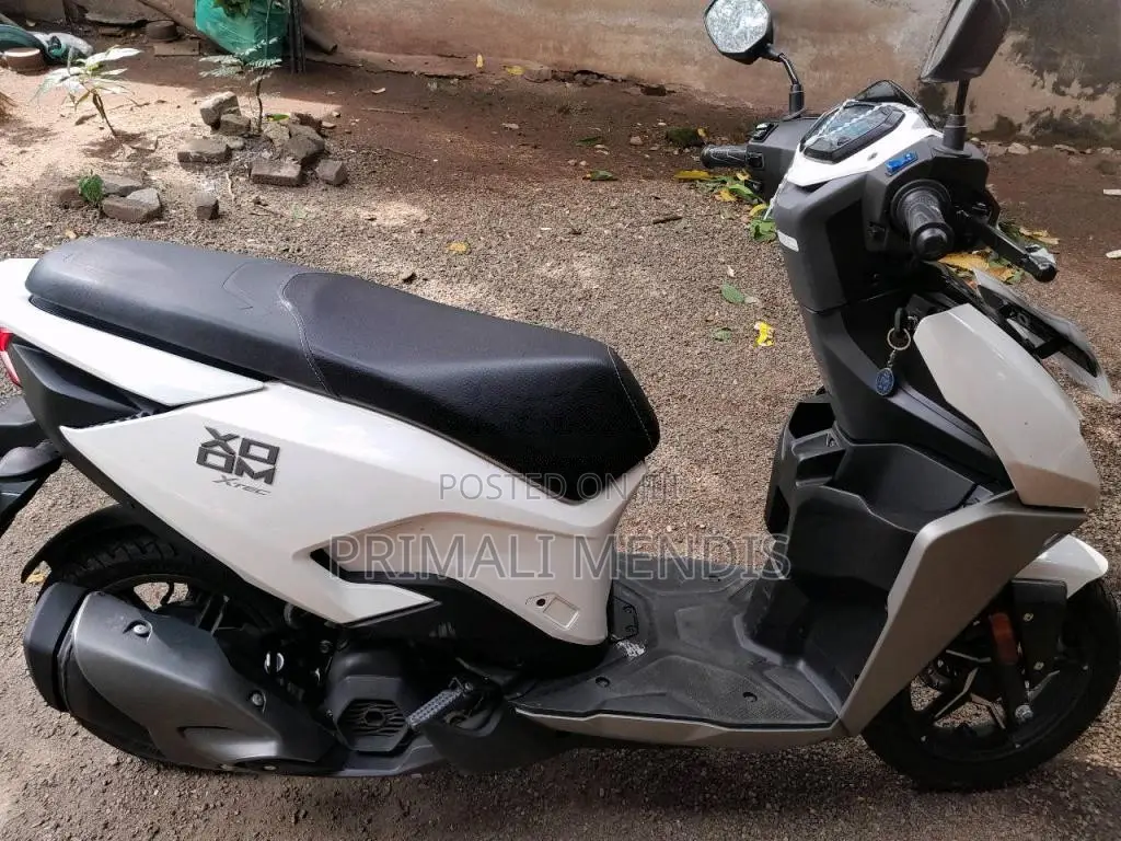 Hero Xoom Xtec 2025 Motorbike (Used)
