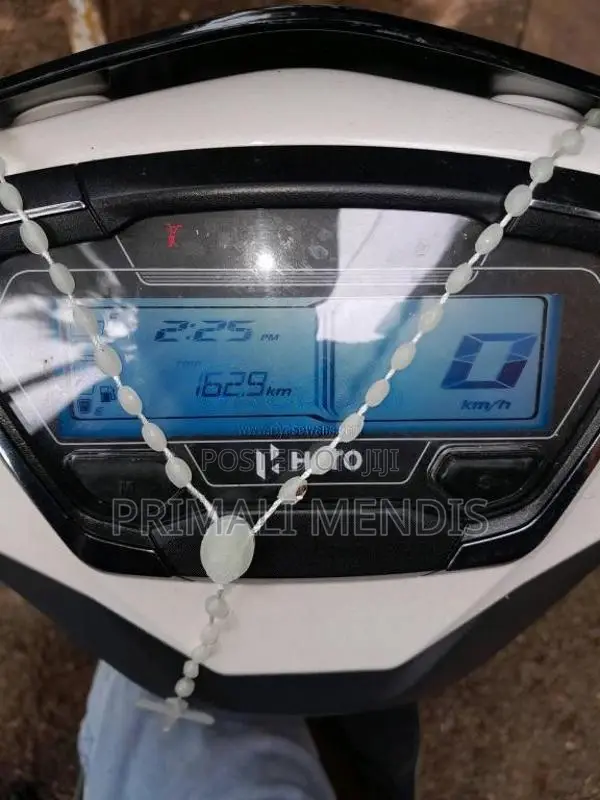 Hero Xoom Xtec 2025 Motorbike (Used)