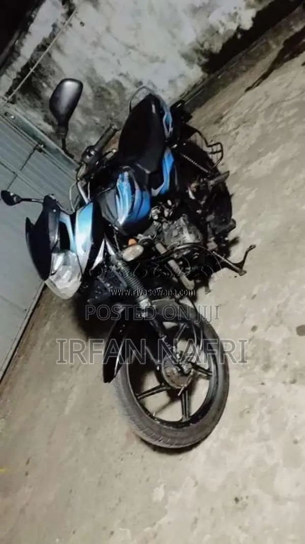 Bajaj Discover 2011 Motorbike (Used)