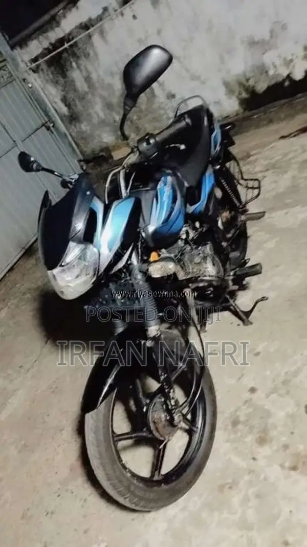 Bajaj Discover 2011 Motorbike (Used)