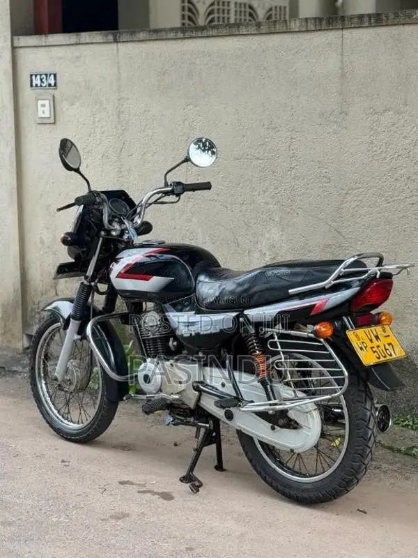 Bajaj CT-100 2010 Motorbike (Used)