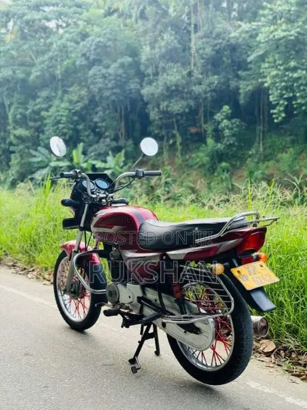 Bajaj CT-100 2012 Motorbike (Used)
