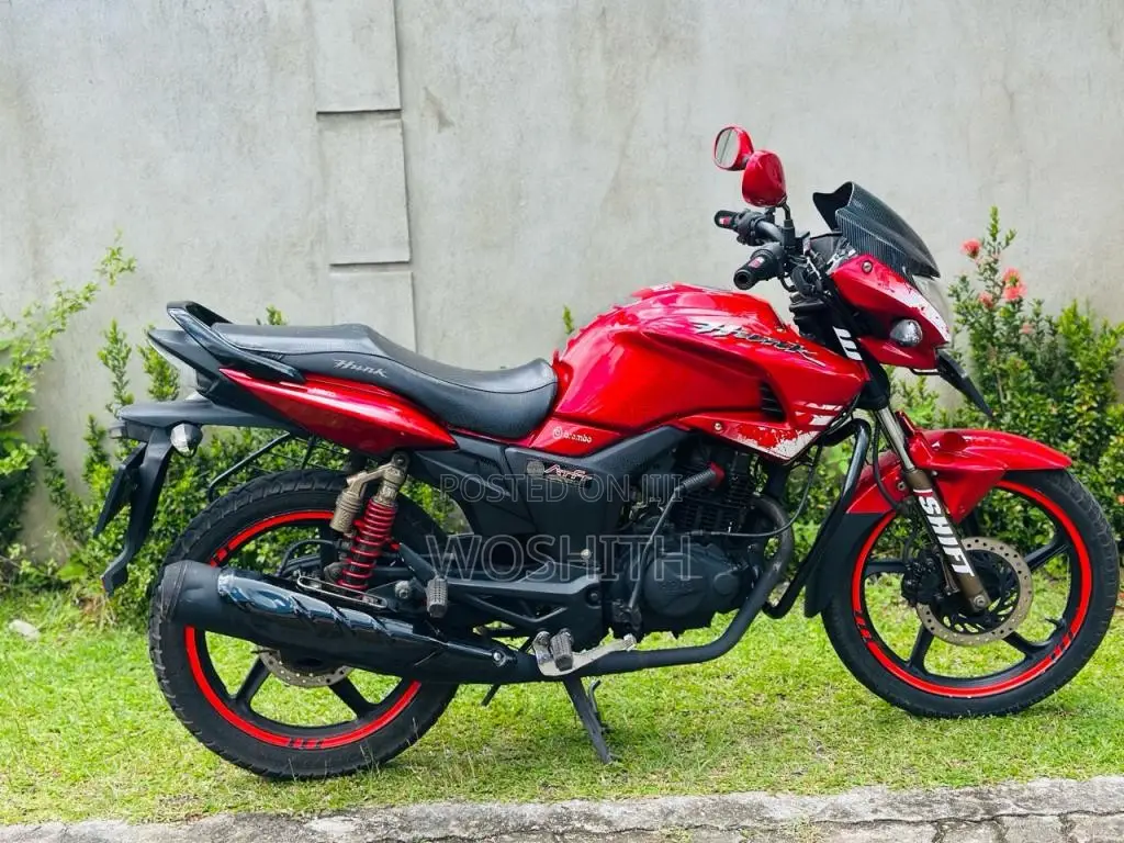 Hero-Honda Hunk 2015 Motorbike (Used)