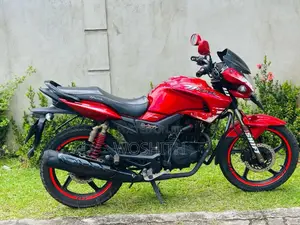 Hero-Honda Hunk 2015 Motorbike (Used)