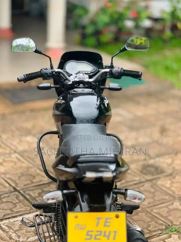 Bajaj Pulsar 2006 Motorbike (Used)