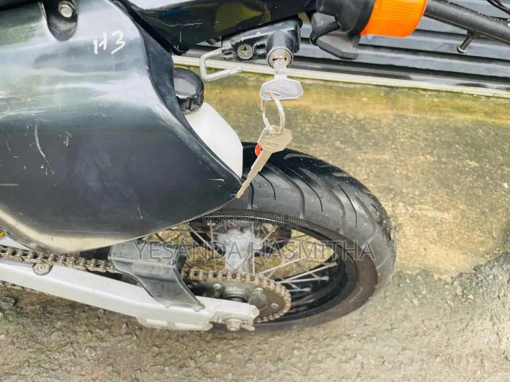 Suzuki SB Tracker 250cc 2006 Motorbike Unregistered (Recondition)