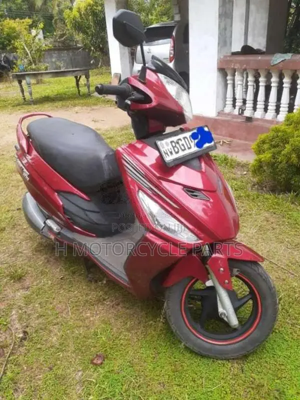 Hero Maestro Edge 2017 Motorbike (Used)