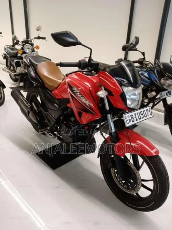 Hero Hunk 2019 Motorbike (Used)