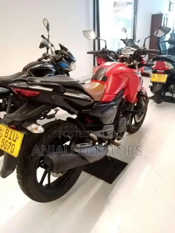 Hero Hunk 2019 Motorbike (Used)