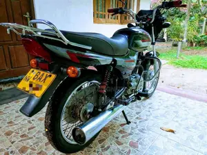 Bajaj CT-100 2014 Motorbike (Used)