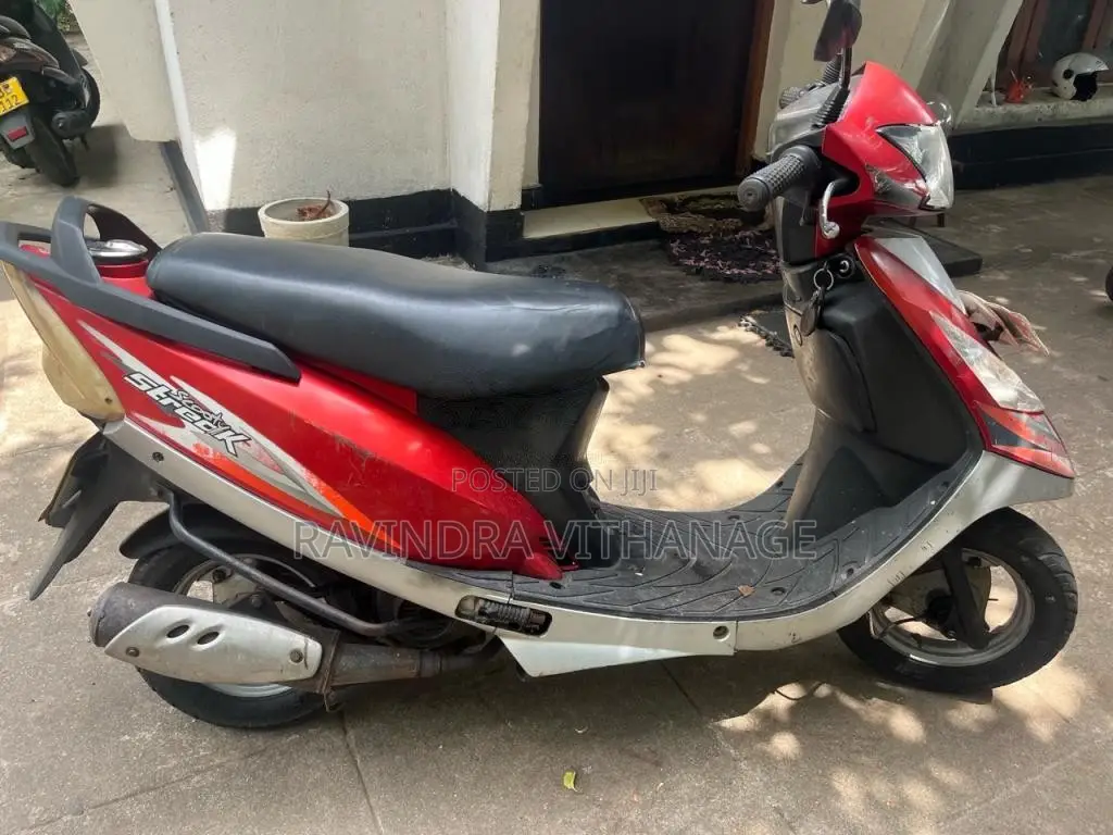 TVS Scooty Streak 2011 Motorbike (Used)
