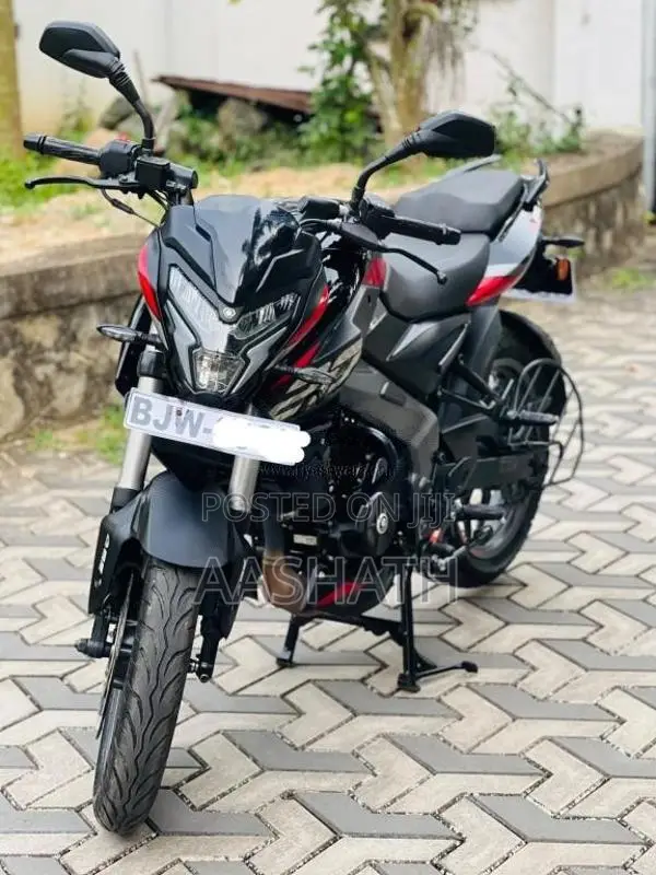 Bajaj Pulsar NS200 2025 Motorbike (Used)