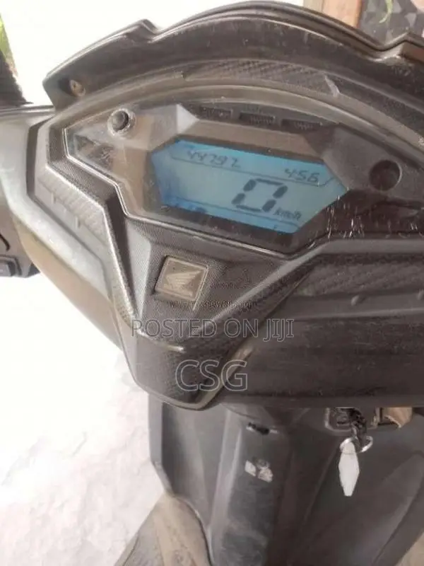 Honda Dio Dx 2018 Motorbike (Used)