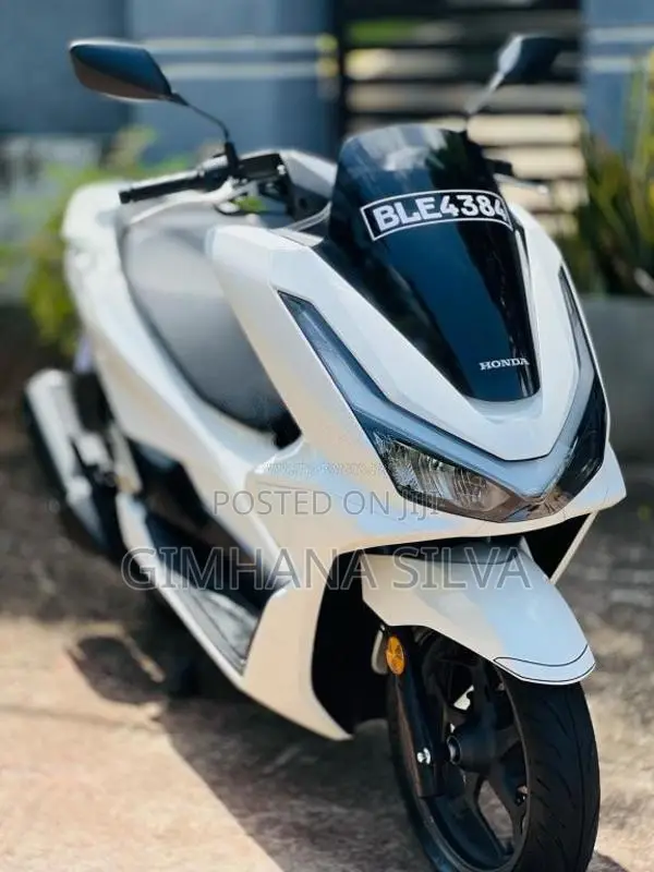 Honda Pcx 2025 Motorbike (Used)