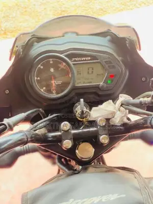 Bajaj Discover 2025 Motorbike (Used)