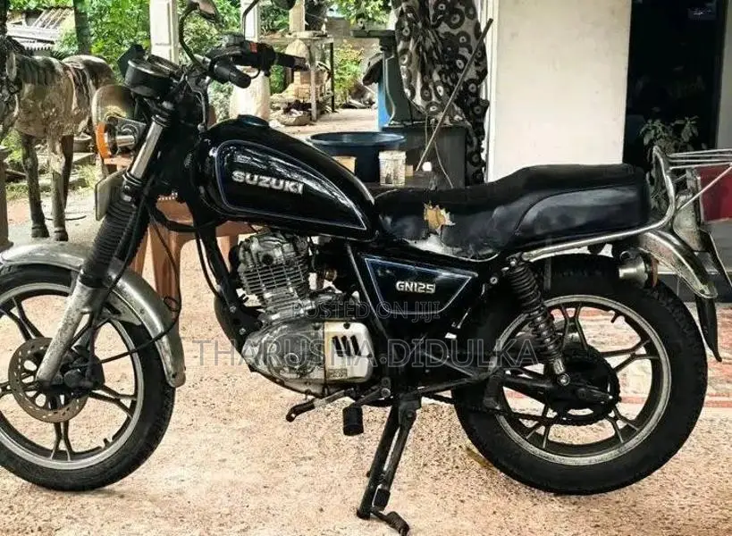 Suzuki GN125 2002 Motorbike (Used)