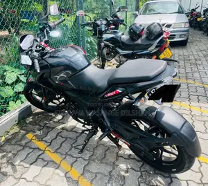 Bajaj Pulsar 2025 Motorbike (Used)
