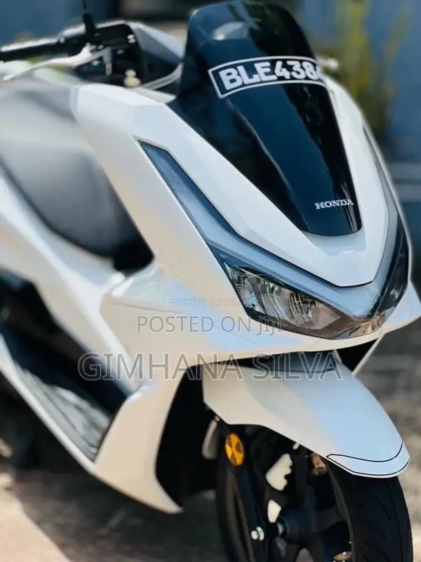 Honda Pcx 2025 Motorbike (Used)