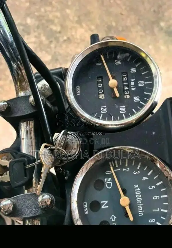 Suzuki GN125 2002 Motorbike (Used)