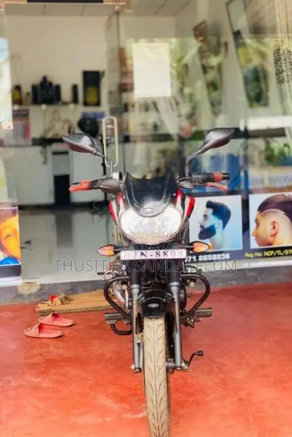 Bajaj Discover 2025 Motorbike (Used)