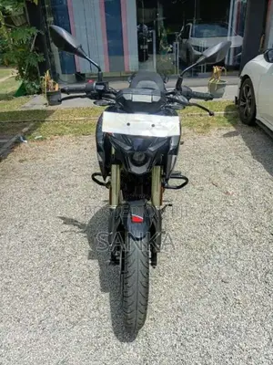 Bajaj Pulsar N160 Premium 2025 Motorbike (Used)