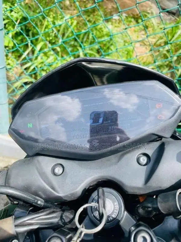 Bajaj Pulsar 2025 Motorbike (Used)